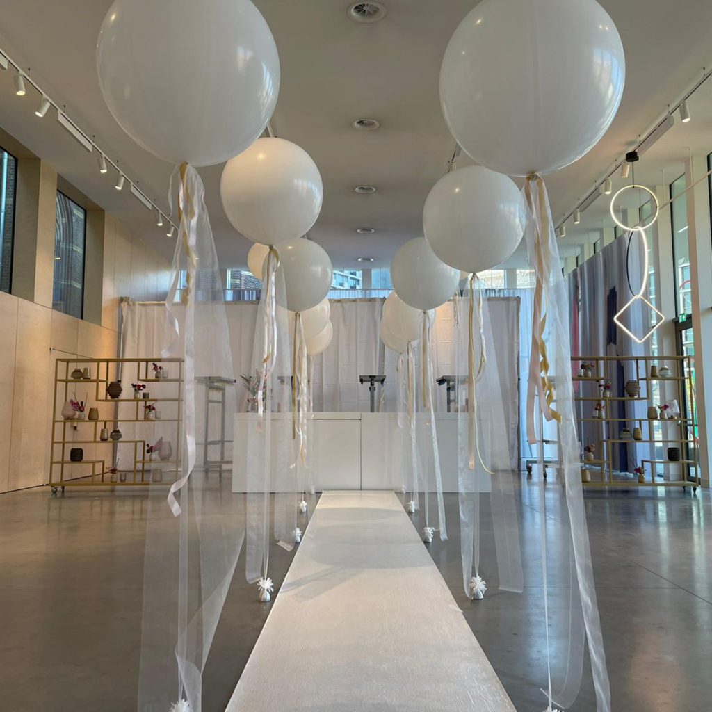 reuze-ballonnen-bruiloft-loper-e1681719632374-1024×1024